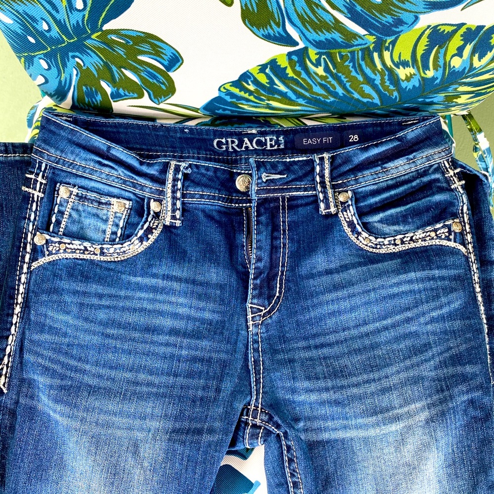 Grace in LA jeans, brand new, never worn.